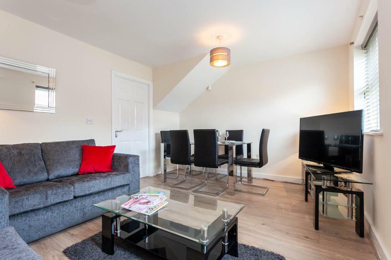 4 Bed Home, Driveway Parking Ideally Located In Latchford, Warrington - Executive St Marys House Exterior foto